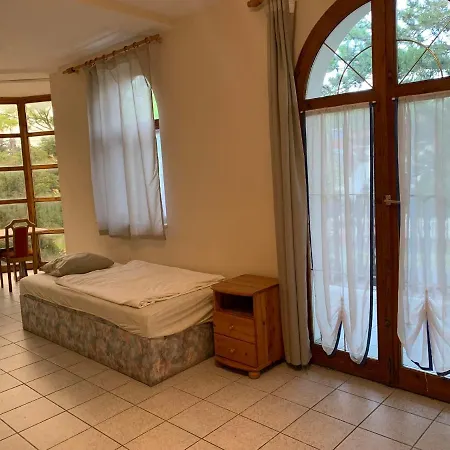 White House Apartman Zamárdi