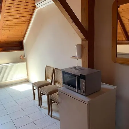 White House Apartman * Zamárdi